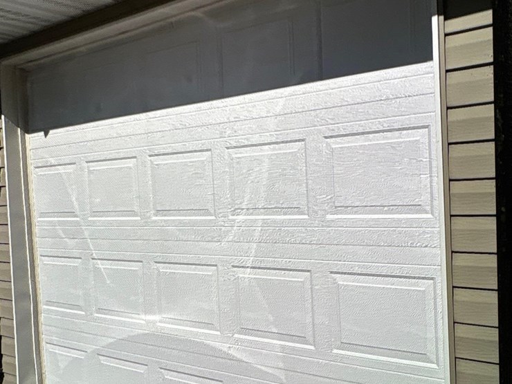 3-white-steel-insulated-garage-doors-image-4