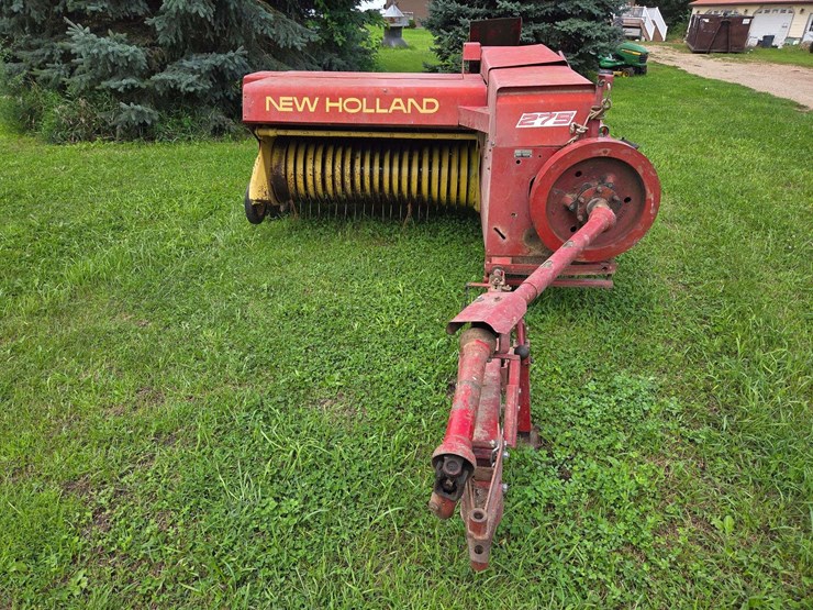 new-holland-275-image-15