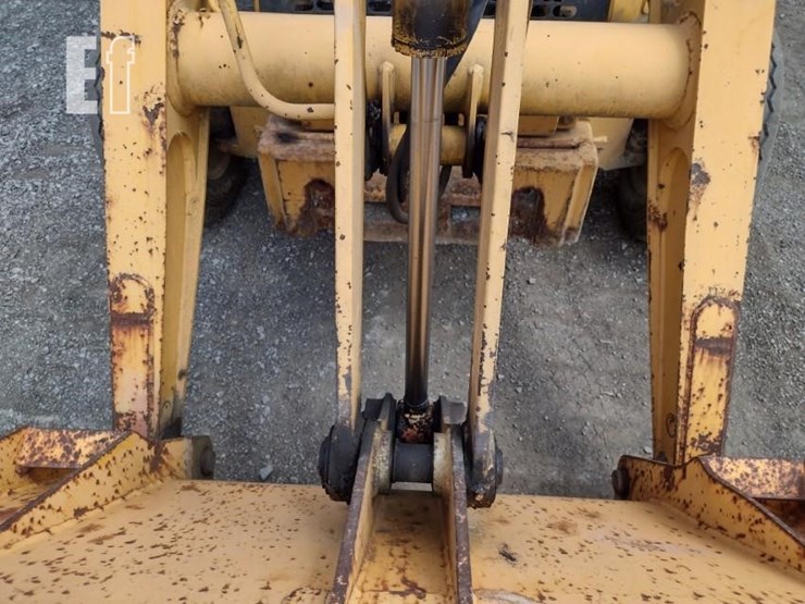 1999-deere-410e-image-18