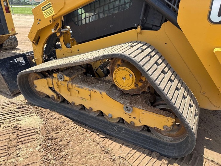 2021-caterpillar-289d3-image-8