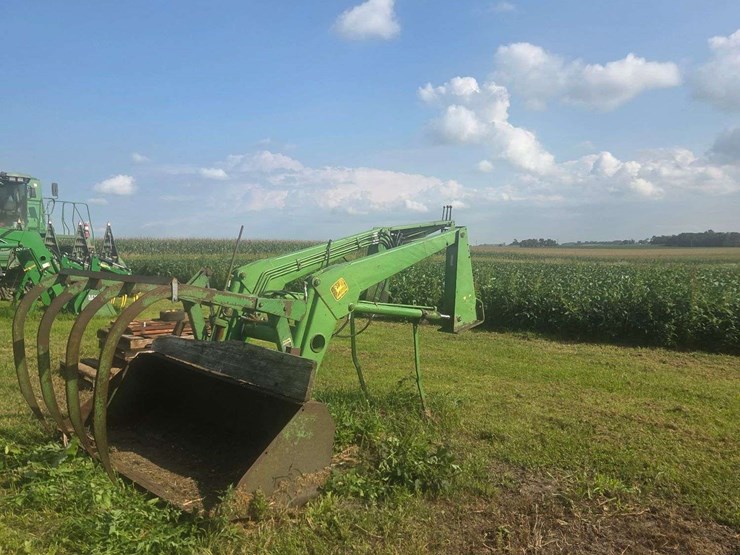 john-deere-148-image-1
