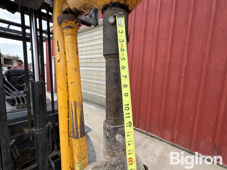 danuser-f-8-3-pt-post-hole-auger-image-11