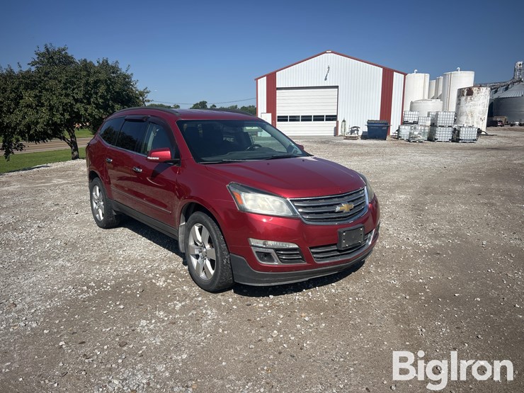 2013-chevrolet-traverse-ltz-image-3