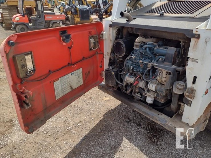 2012-bobcat-s650-image-23