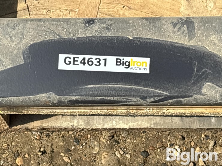 cnh-3-prong-skid-steer-bale-spear-image-18