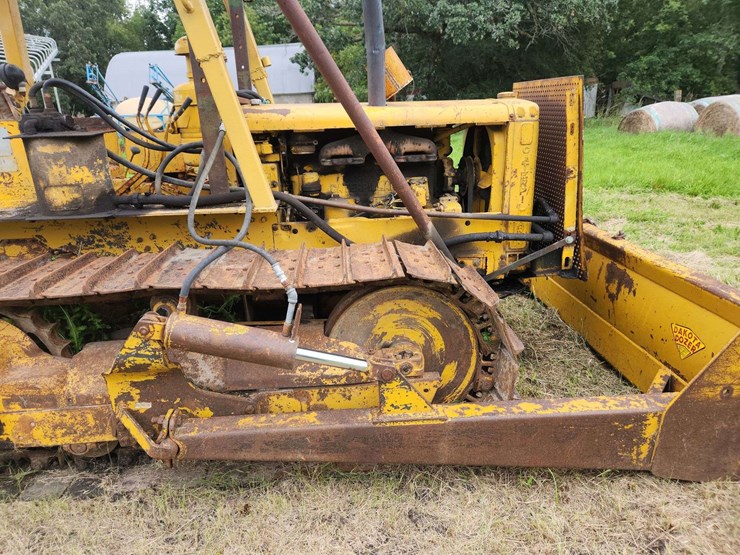 caterpillar-d4-image-11