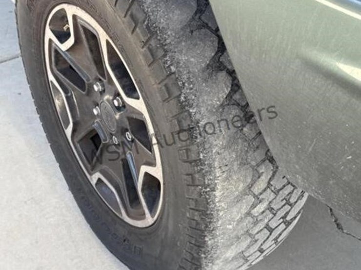 2004-jeep-grand-cherokee-image-26