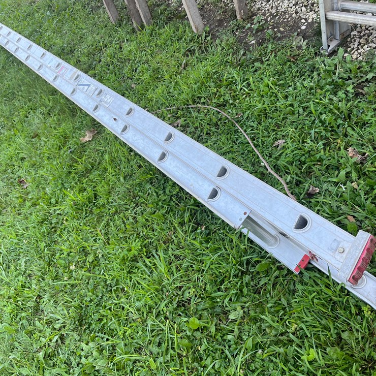 #3076 • Werner Aluminum Ladder