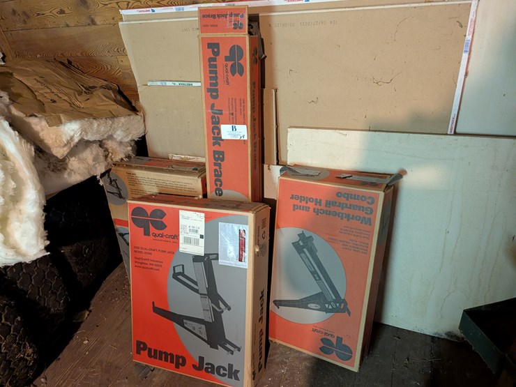 #3023-•-qual---craft-pump-jacks-image-1