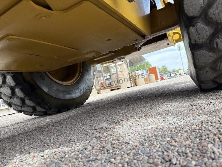 2012-caterpillar-930k-image-44