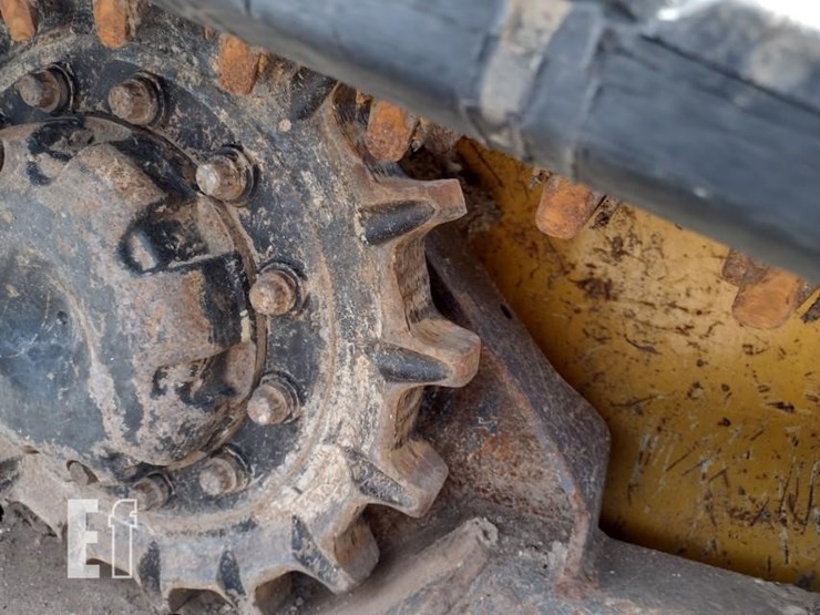 2022-deere-317g-image-29