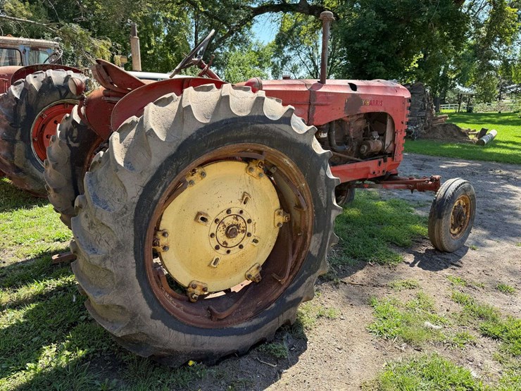 massey-harris-444-image-3