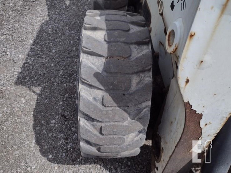 2012-bobcat-s650-image-20