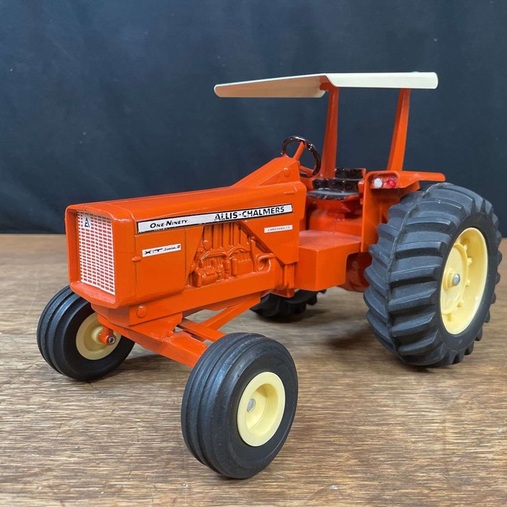 1/16 AC 190XT Landhandler Ertl