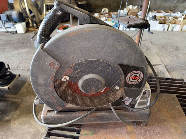 black-and-decker-14”-chop-saw-image-4