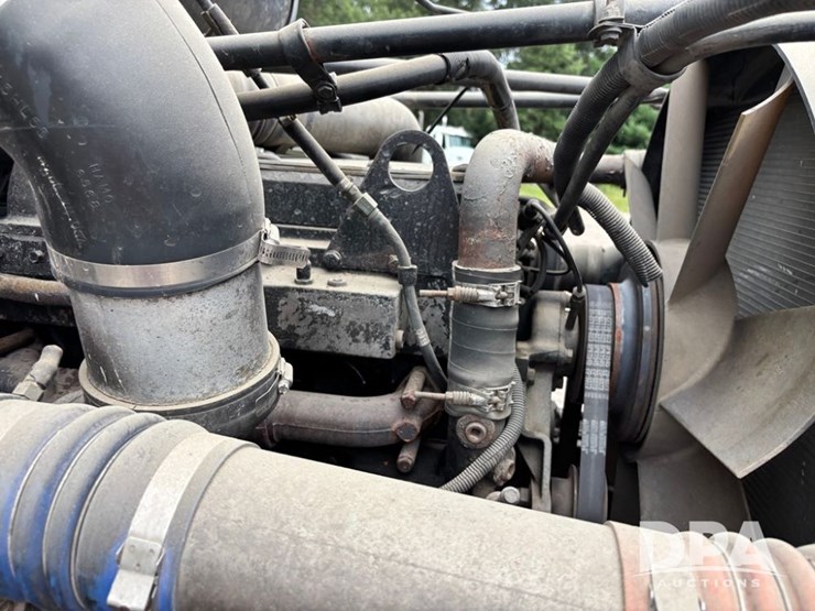 1999-freightliner-truck-(dr12135-unit-474)-image-28