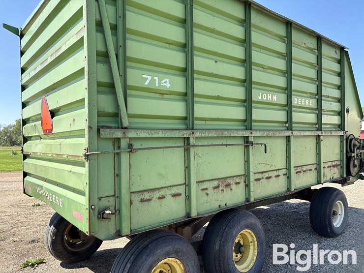 john-deere-714-image-20