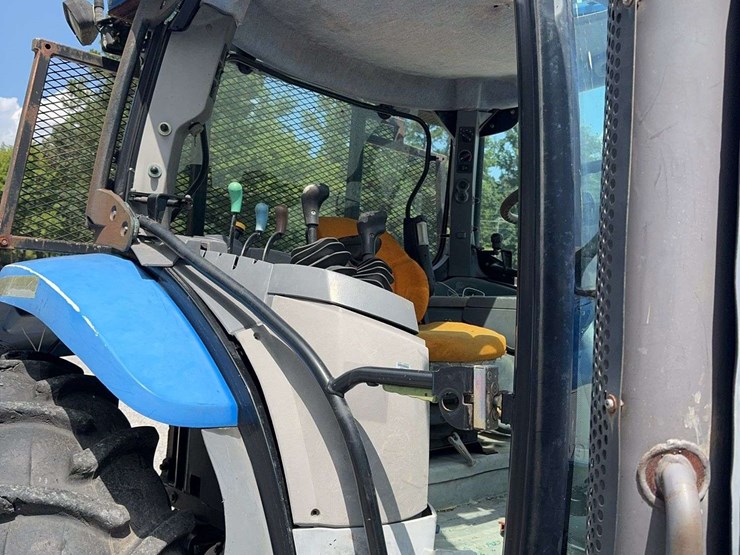 new-holland-t6020-image-12