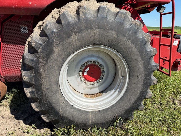 1997-case-ih-2388-image-32