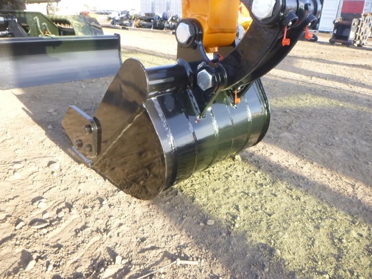2025-vicsec-vc13c-hydraulic-excavator-image-10
