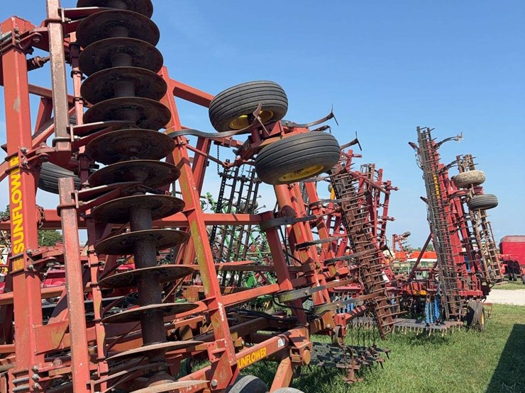 sunflower-6332-23ft-finishing-tool,-c-shank,-5-bar-harrow-image-4