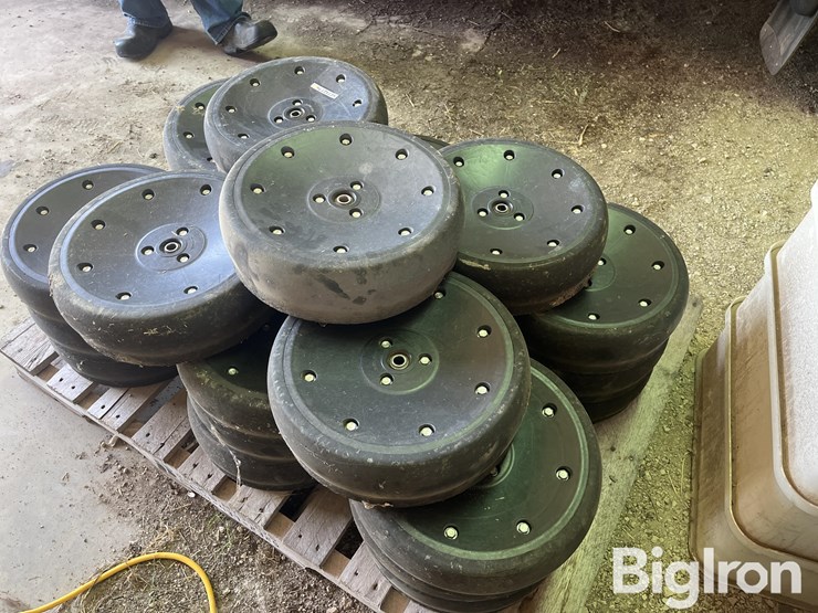 john-deere-1725-image-5
