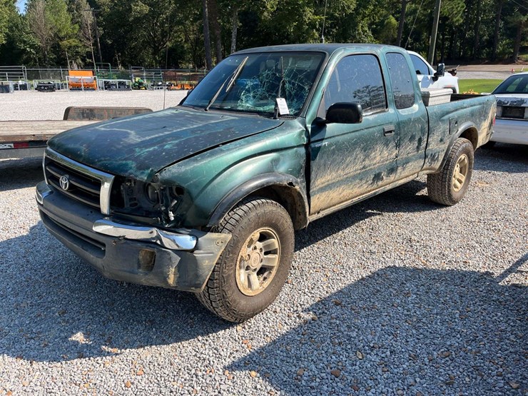1999-toyota-tacoma-image-1