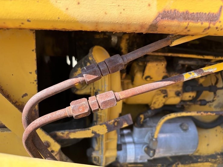 massey-ferguson-mf34a-image-47