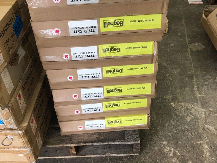 pallet-exit-nad-emergency-lights-image-7