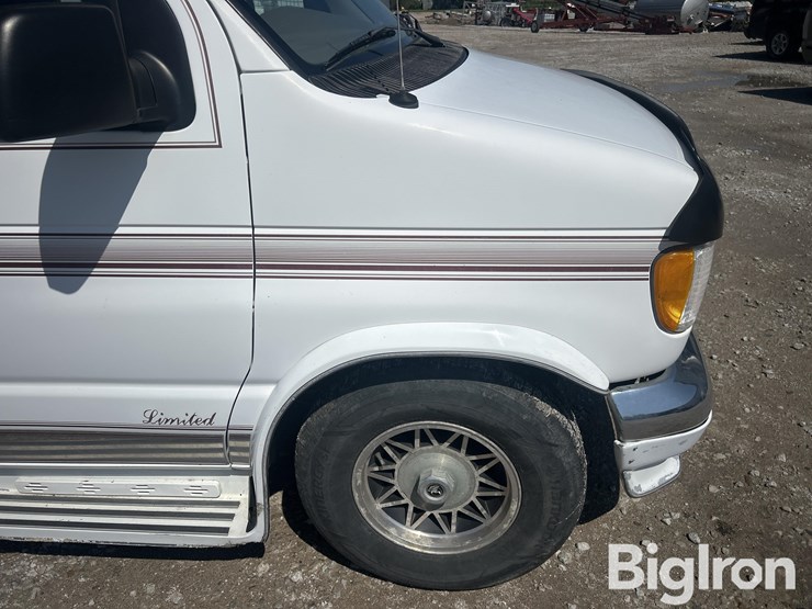 1996-ford-e150-image-17