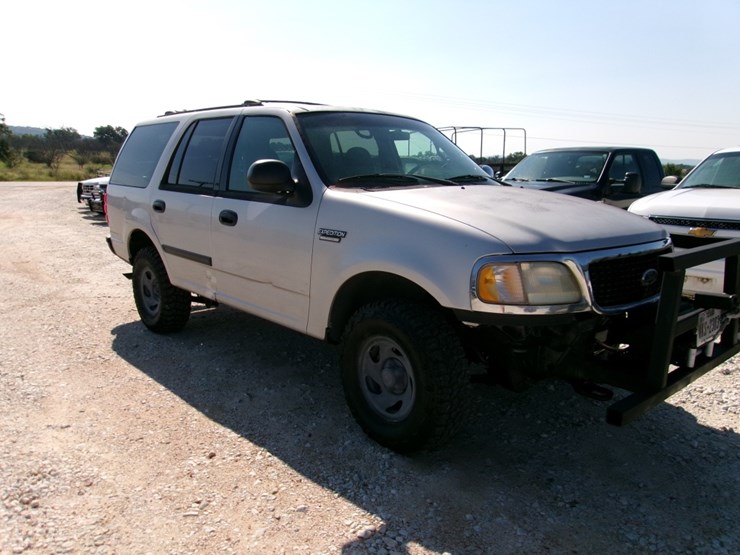 2000-ford-expedition-image-1