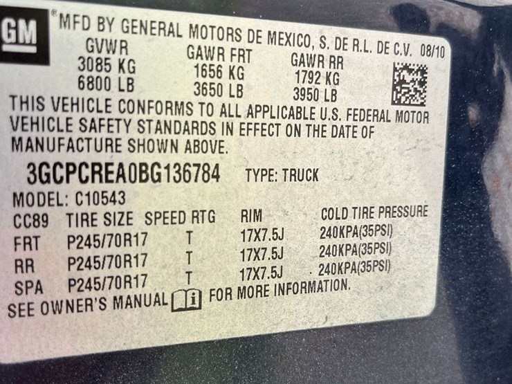 2011-chevrolet-silverado-image-10