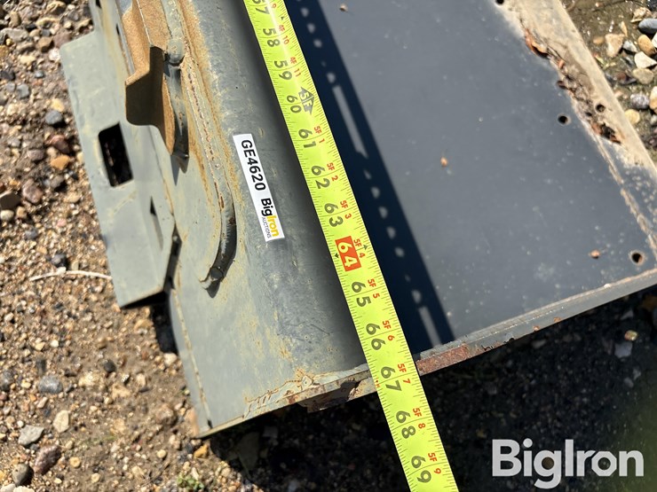bobcat-68”-heavy-duty-skid-steer-bucket-image-15