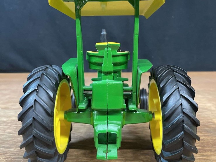1/16-john-deere-3020-ertl-image-4