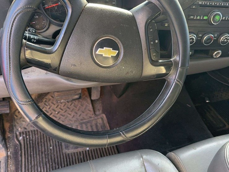 2012-chevrolet-silverado-1500-image-9