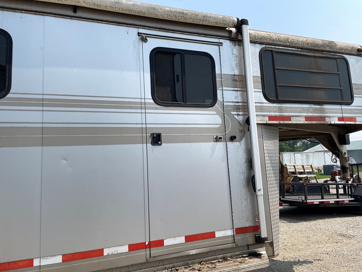 #6303-•-2003-hawk-horse-trailer,-(sells-with-paperwork-to-obtain-title-from-dmv)-image-17