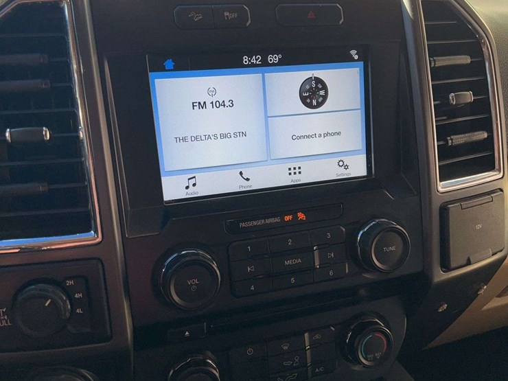 2017-ford-f150-image-26