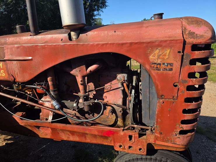 massey-ferguson-44-image-4