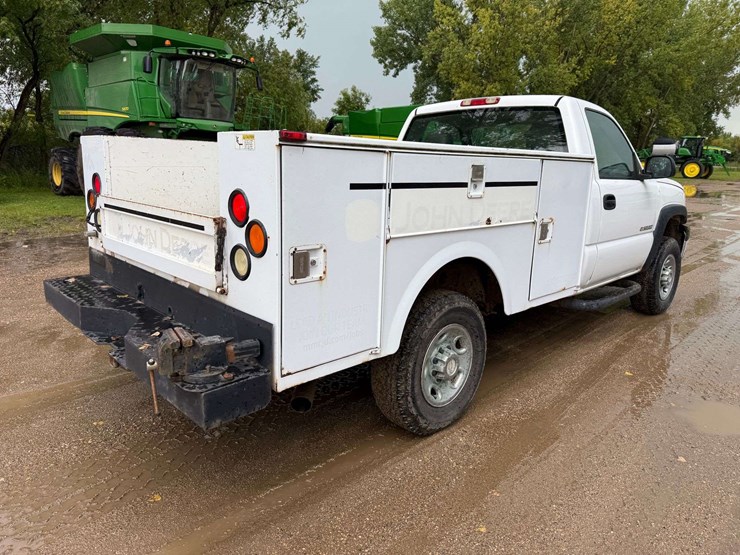 2006-chevrolet-2500-image-6