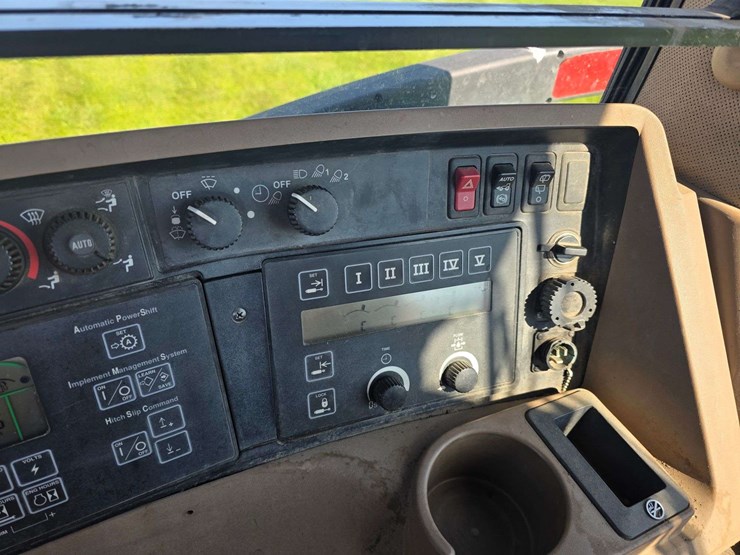 2004-john-deere-8320-image-59