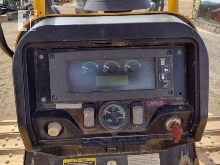 2004-deere-650h-image-7