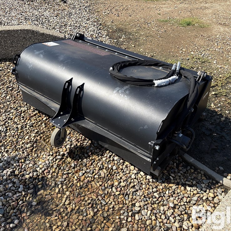 Erskine 76" Skid Steer Sweeper Bucket