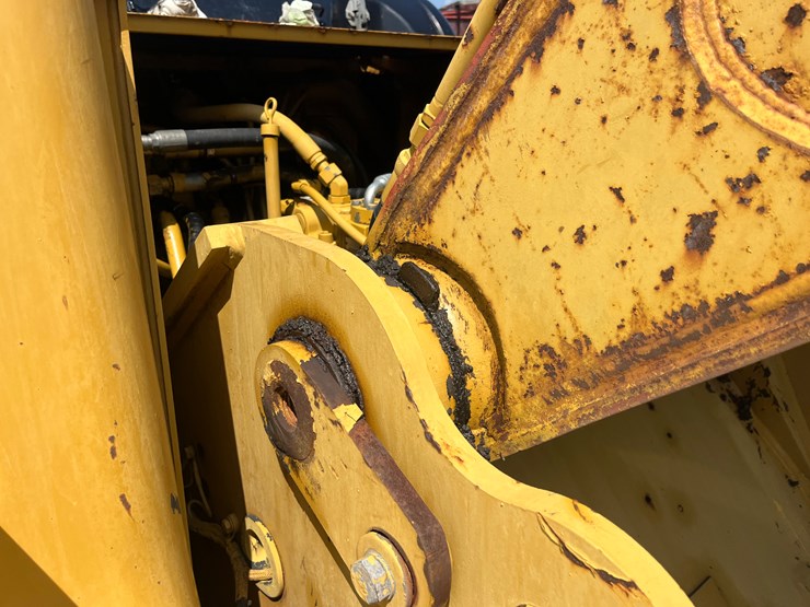 2008-caterpillar-324d-image-20