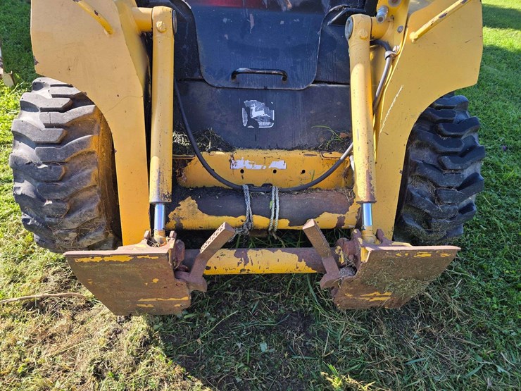 john-deere-250-image-25