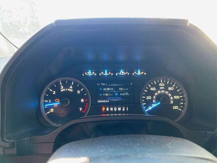 2017-ford-f150-image-27