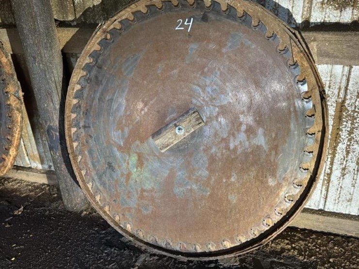 #137-•-saw-blade-image-1