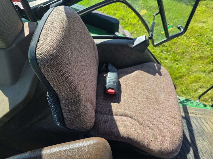 2004-john-deere-8320-image-64