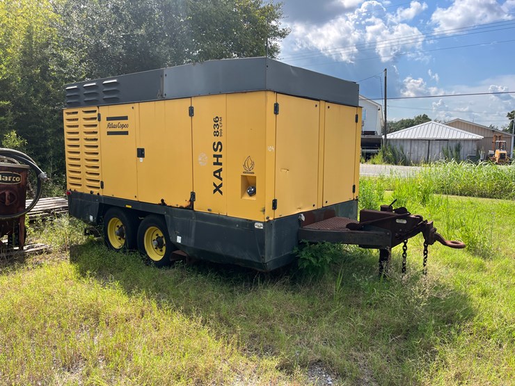 #104-•-atlas-copco-xahs-836-trailer-mounted-air-compressor-image-1