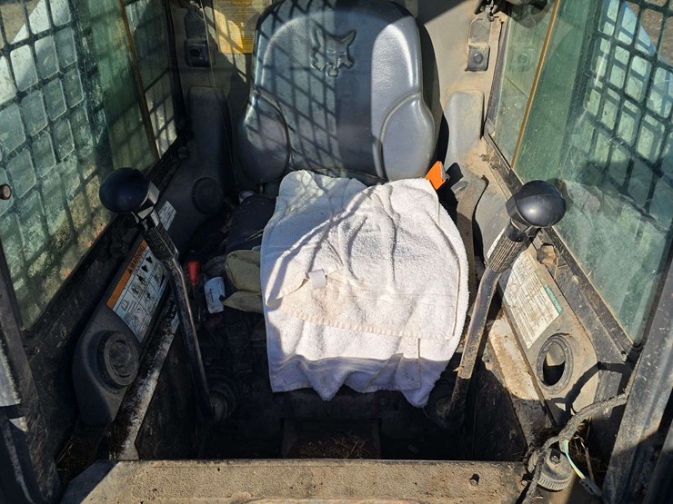 2008-bobcat-s185-image-28
