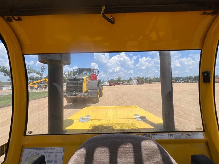 sellick-s80t4e-4ps-rough-terrain-forklift-image-31